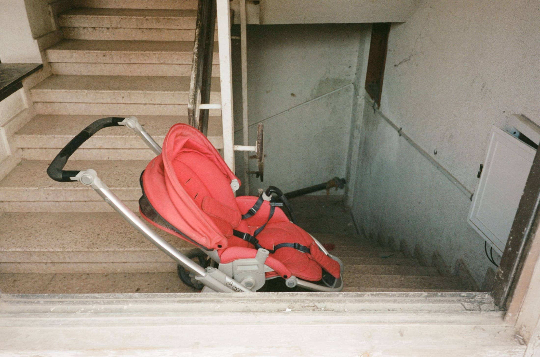 Street frame 17