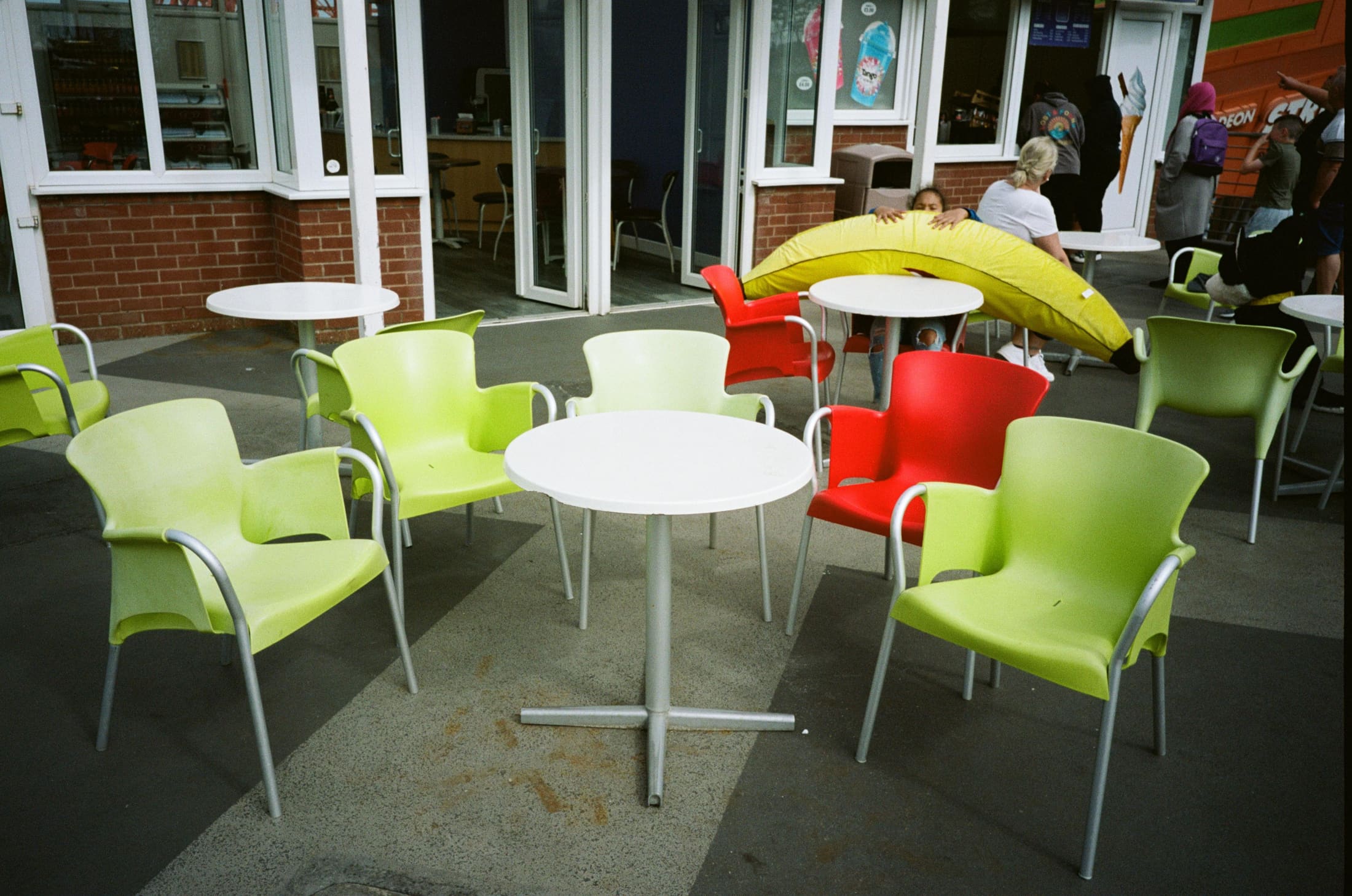 Street frame 32