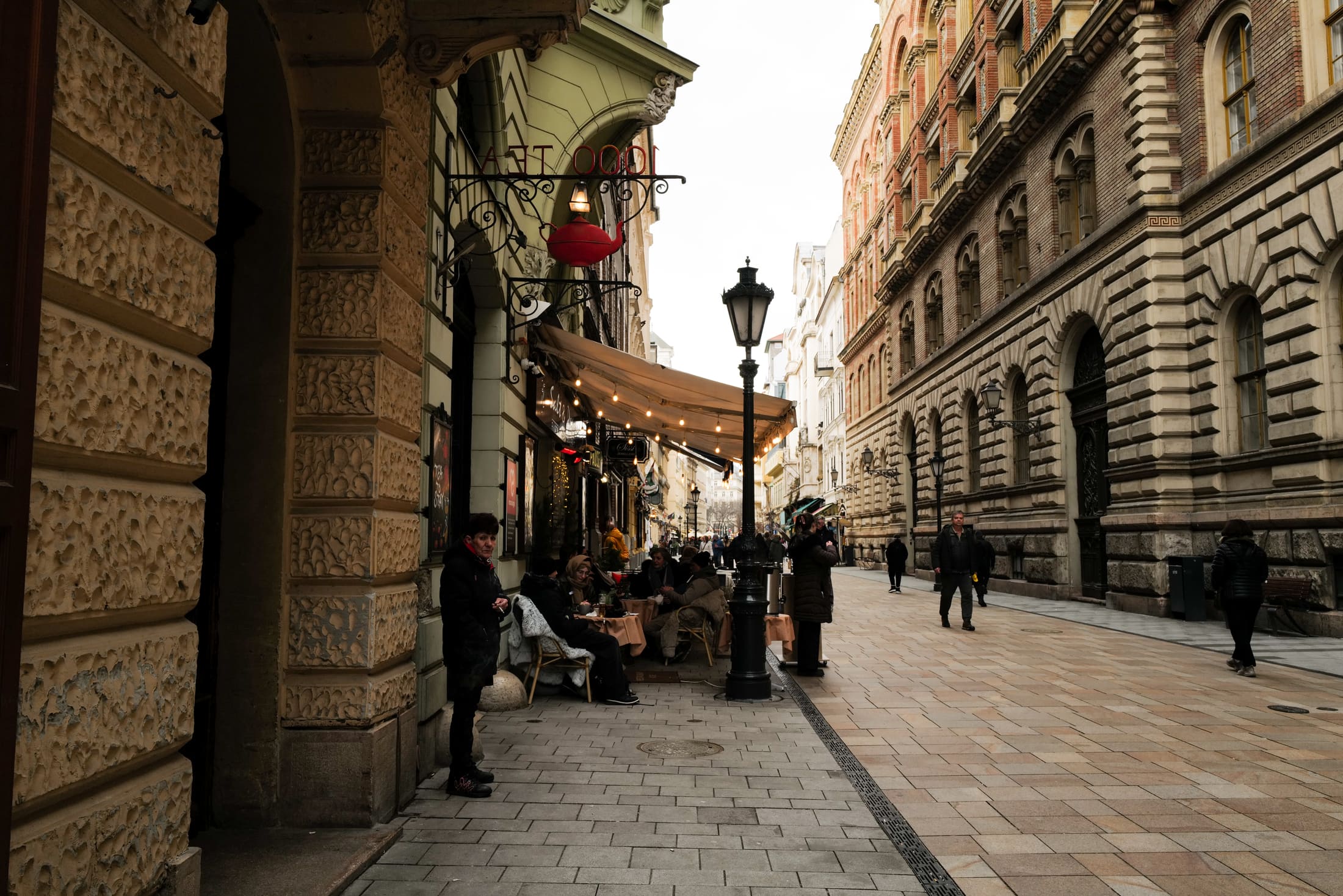 Street frame 159